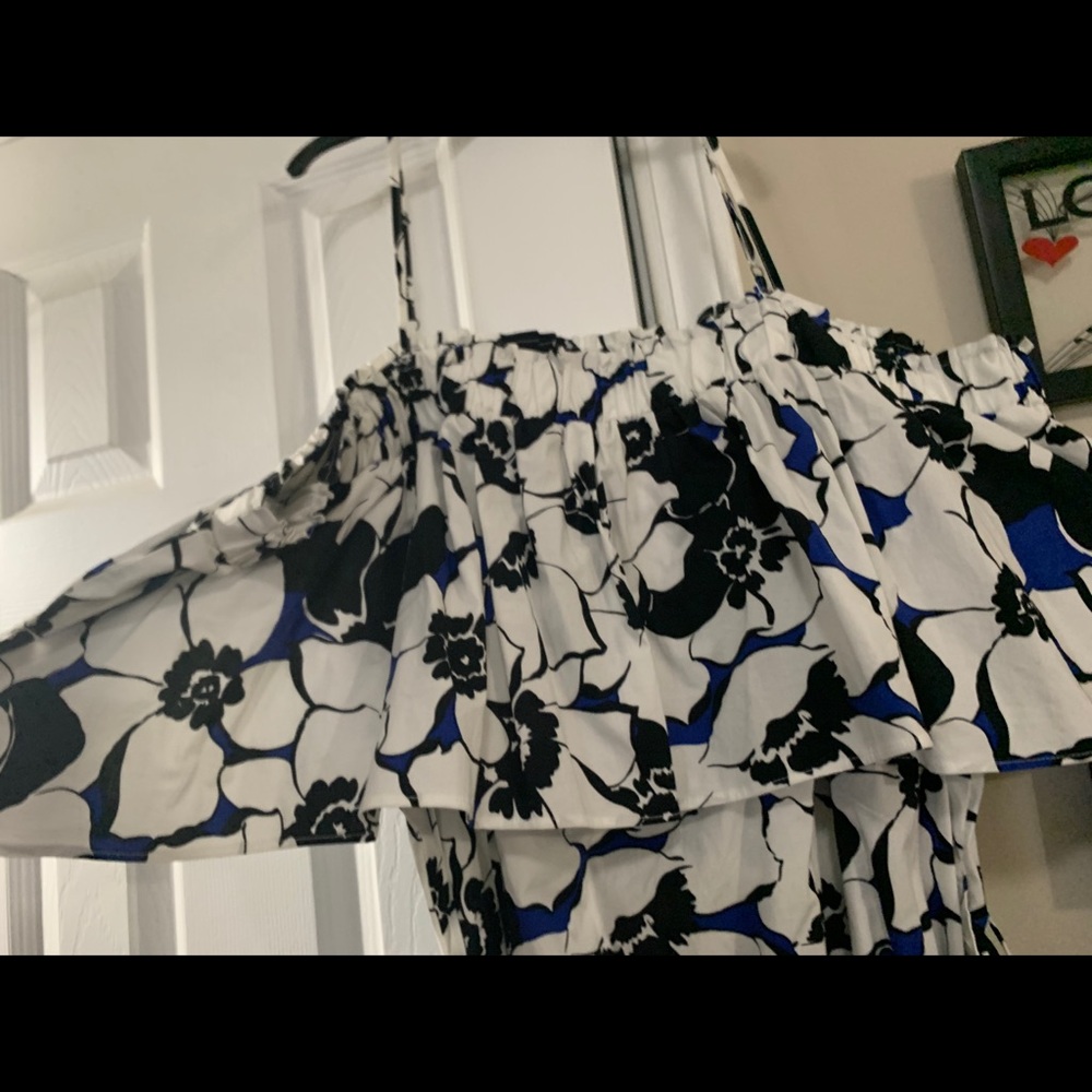 Dress - Picture 3 of 3